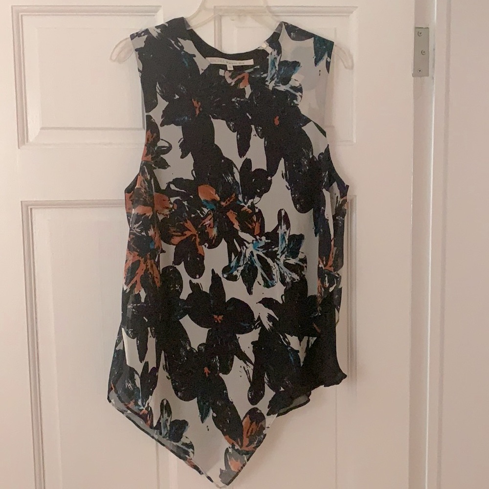 Business casual broad shoulder tank top